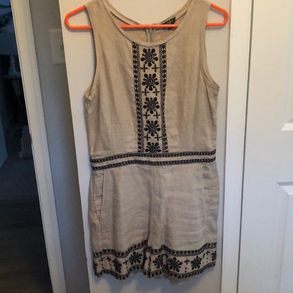 Loft Linen Romper - Picture 1 of 4